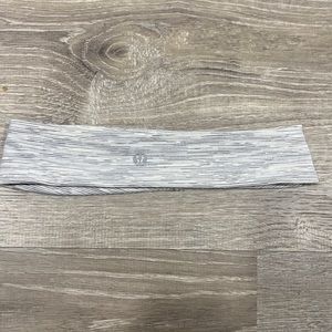 Lulu lemon grey and white headband